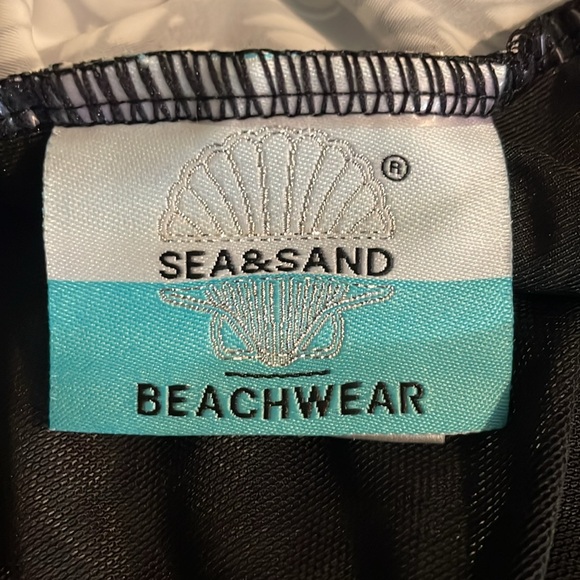 Sea & Sand Black and White Tummy Control One Piece Swimsuit Size 20 - Picture 13 of 16